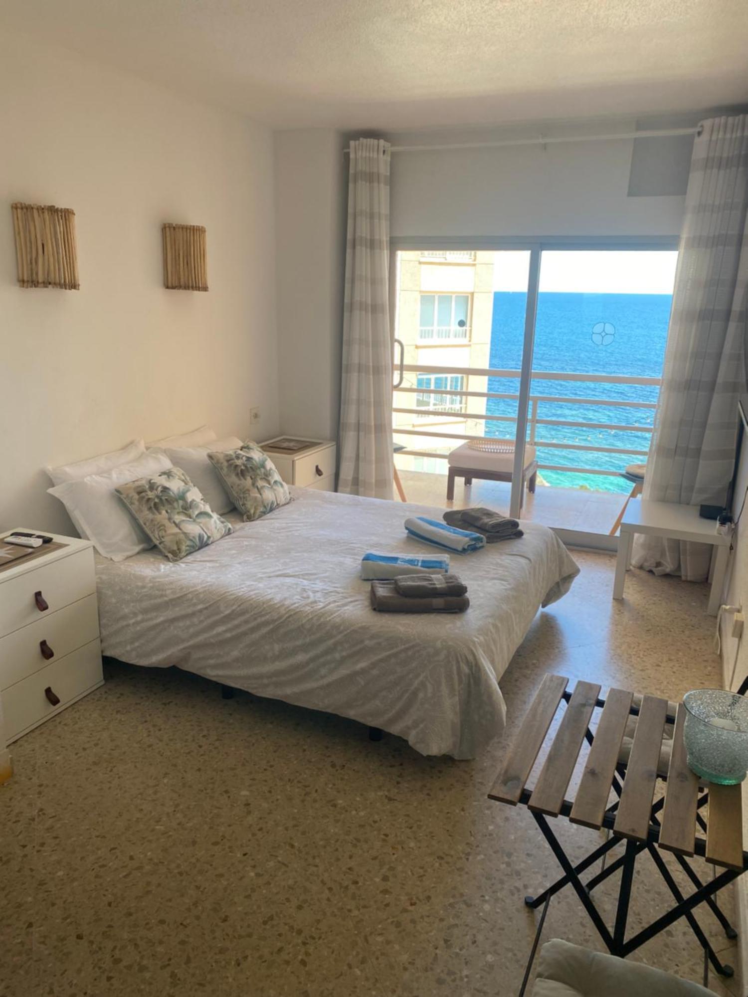Apartment Beachfront Magic *